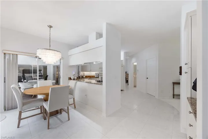 816 Turkey Oak Ln, Naples, Florida 34108