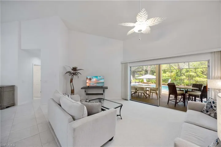816 Turkey Oak Ln, Naples, Florida 34108