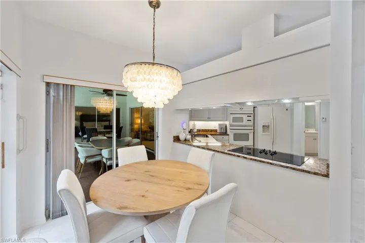 816 Turkey Oak Ln, Naples, Florida 34108