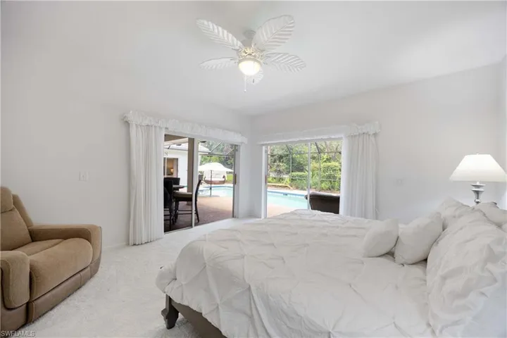 816 Turkey Oak Ln, Naples, Florida 34108