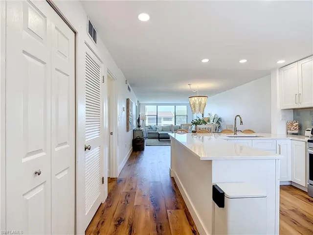 979 E Gulf Dr D433, Sanibel, Florida 33957