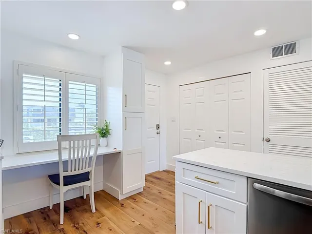 979 E Gulf Dr D433, Sanibel, Florida 33957