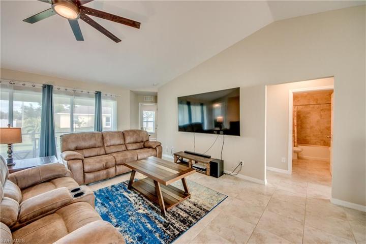 3065 NW 2nd PL, CAPE CORAL FL 33993