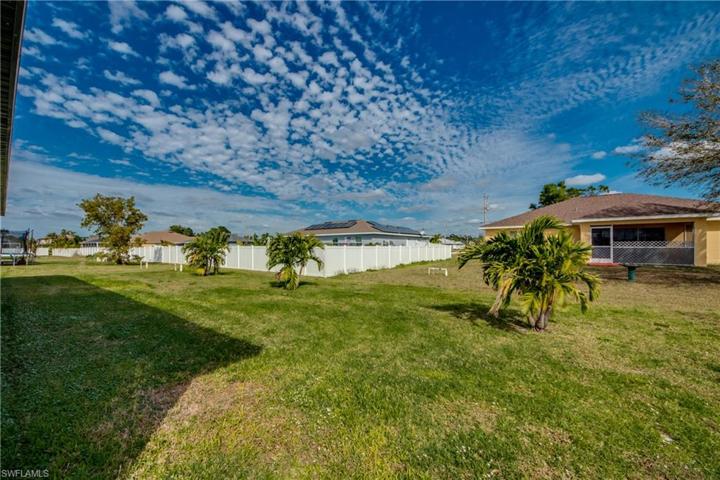 3065 NW 2nd PL, CAPE CORAL FL 33993
