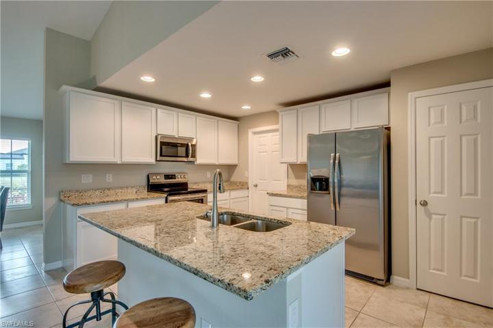 3065 NW 2nd PL, CAPE CORAL FL 33993