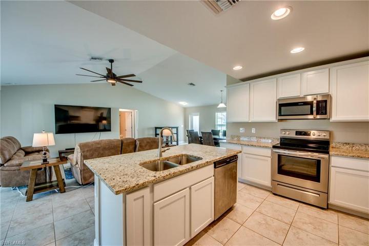 3065 NW 2nd PL, CAPE CORAL FL 33993