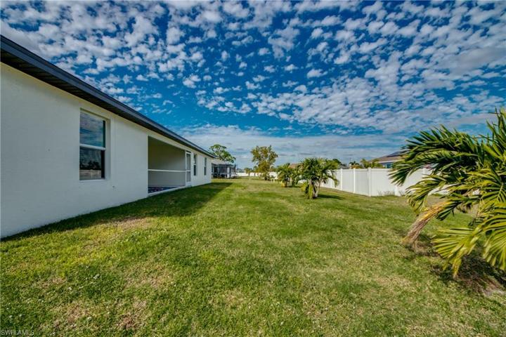 3065 NW 2nd PL, CAPE CORAL FL 33993
