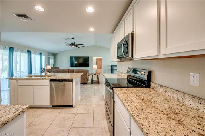 3065 NW 2nd PL, CAPE CORAL FL 33993