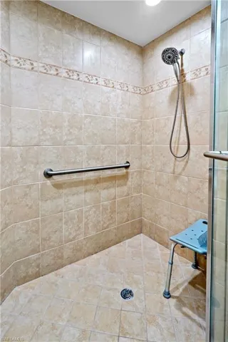 LARGE SHOWER! Master Bedroom
