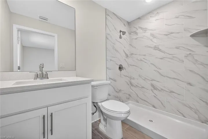1135 Nw 8th Pl, Cape Coral, Florida 33993