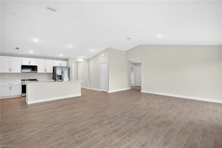 1135 Nw 8th Pl, Cape Coral, Florida 33993