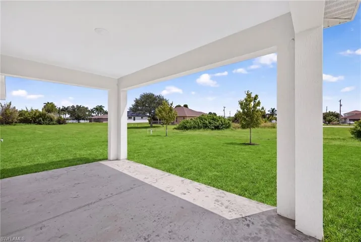 1135 Nw 8th Pl, Cape Coral, Florida 33993