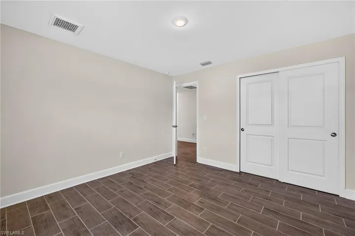 1135 Nw 8th Pl, Cape Coral, Florida 33993