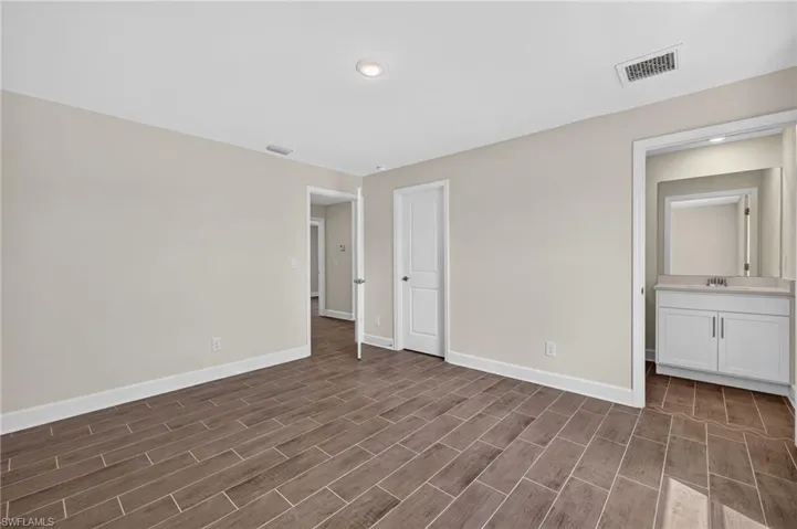 1135 Nw 8th Pl, Cape Coral, Florida 33993
