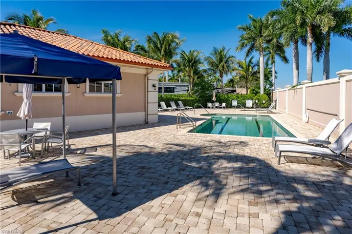 13461 Ladyfish Ln, Naples, Florida 34114