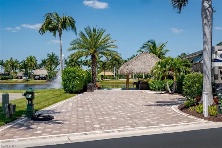 13461 Ladyfish Ln, Naples, Florida 34114