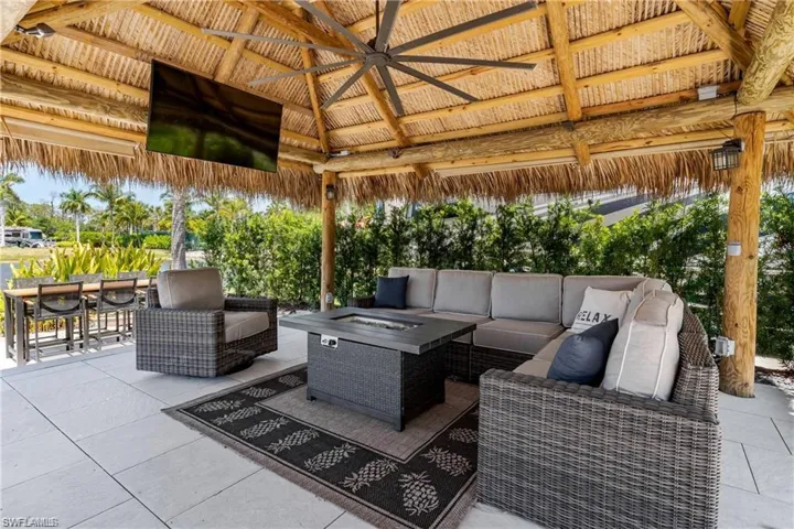 13461 Ladyfish Ln, Naples, Florida 34114
