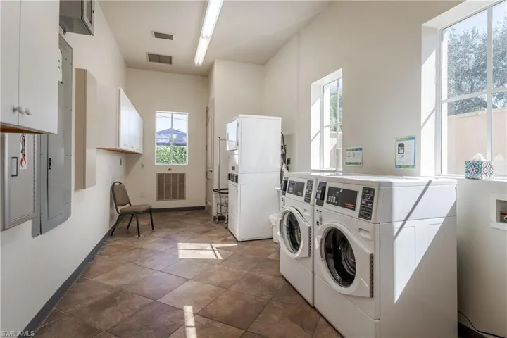 13461 Ladyfish Ln, Naples, Florida 34114