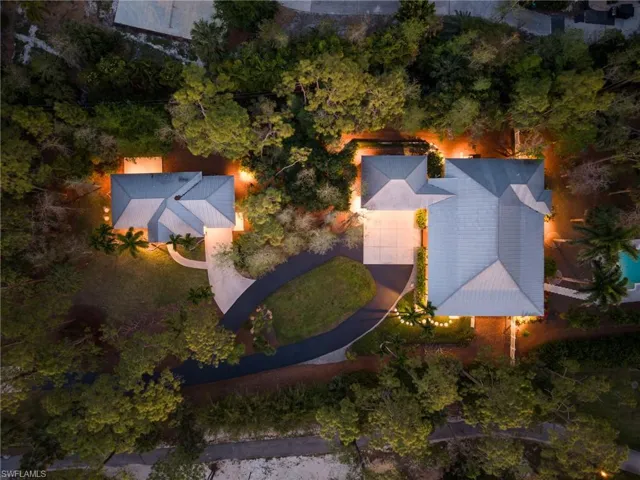 5660  English Oaks  LN, Naples, FL 34119