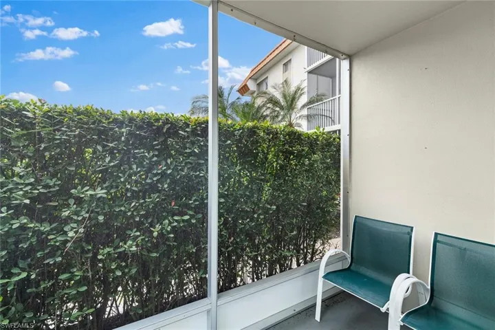 1100  Gulf Shore N BLVD, Naples, FL 34102