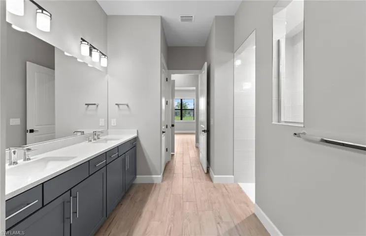 1925  Don Benito  WAY, Naples, FL 34120