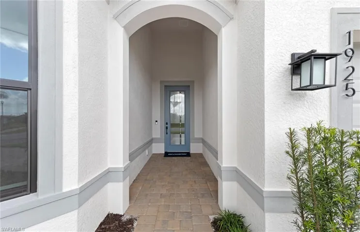 1925  Don Benito  WAY, Naples, FL 34120