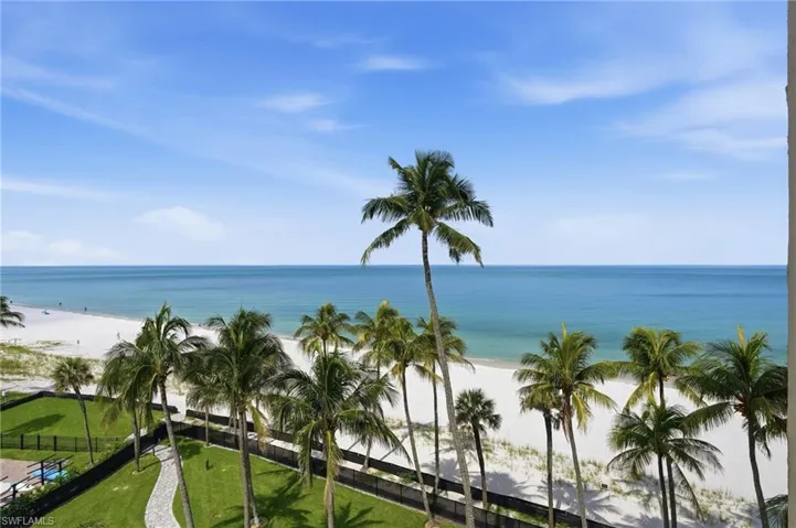 Immerse yourself in breathtaking views of the beach and endless Gulf horizon