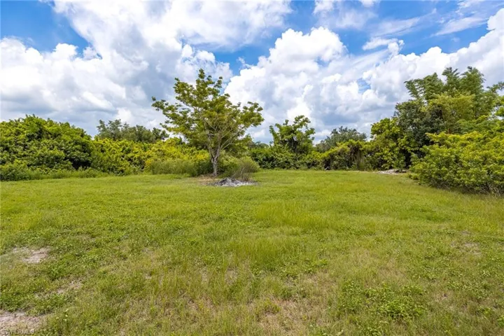 4925 Skates Cir, Fort Myers, Florida 33905