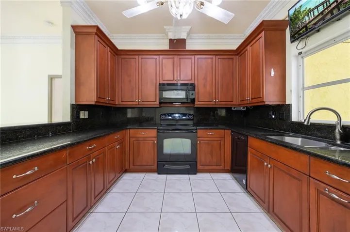 4925 Skates Cir, Fort Myers, Florida 33905