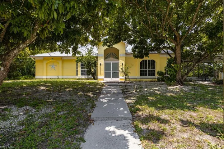 4925 Skates Cir, Fort Myers, Florida 33905