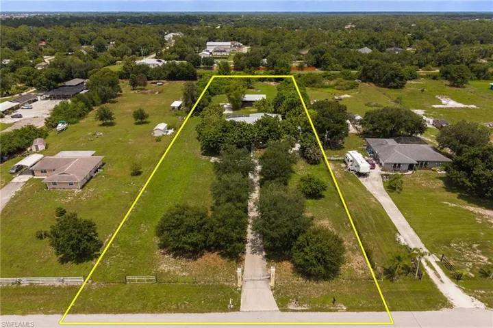 4925 Skates Cir, Fort Myers, Florida 33905