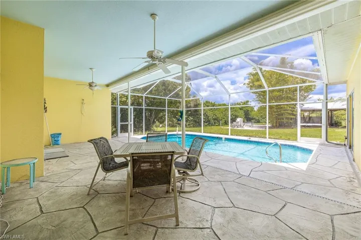 4925 Skates Cir, Fort Myers, Florida 33905