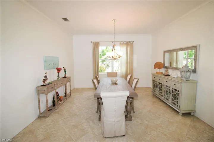 4388  Pomarine  CT, Naples, FL 34119