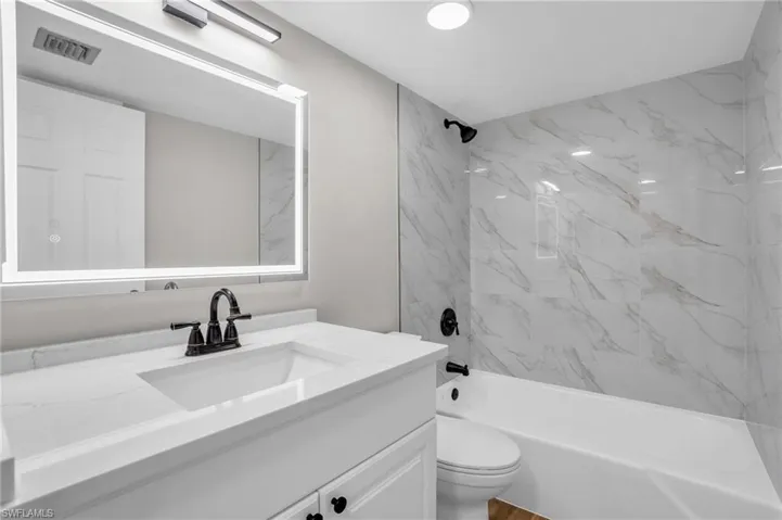 1740 Pine Valley DR # 212, FORT MYERS FL 33907