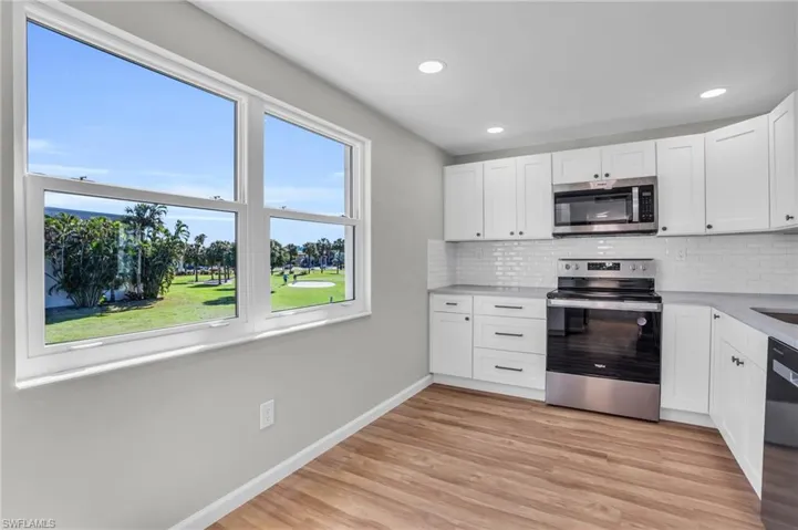 1740 Pine Valley DR # 212, FORT MYERS FL 33907