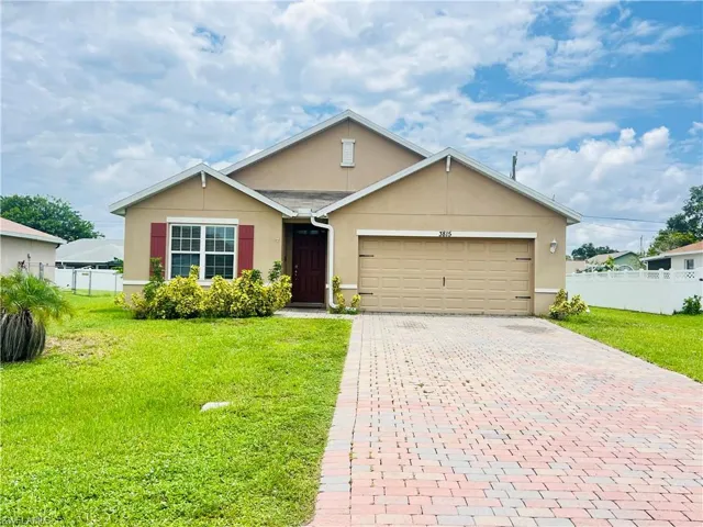 3815 Sw 11th Pl, Cape Coral, Florida 33914