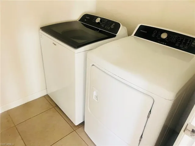 3815 Sw 11th Pl, Cape Coral, Florida 33914