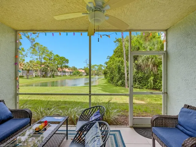 145 Robin Hood Cir 104, Naples, Florida 34104