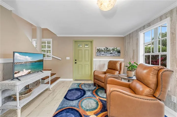 Guest House - Living Room