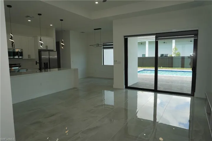 2523 Sw 18th Ave, Cape Coral, Florida 33914