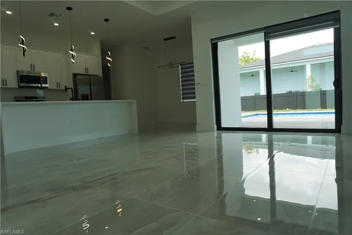 2523 Sw 18th Ave, Cape Coral, Florida 33914