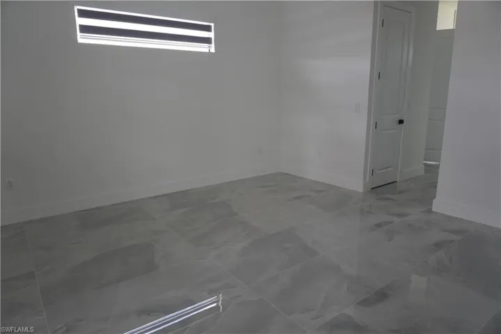 2523 Sw 18th Ave, Cape Coral, Florida 33914