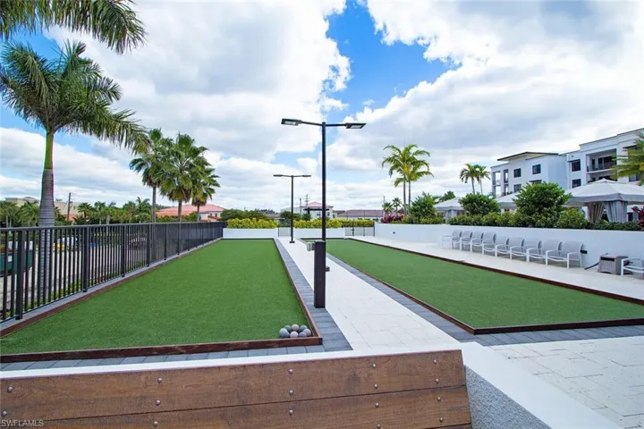 View of surrounding community