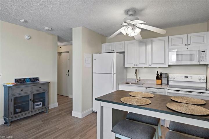 Kitchen and Entry
