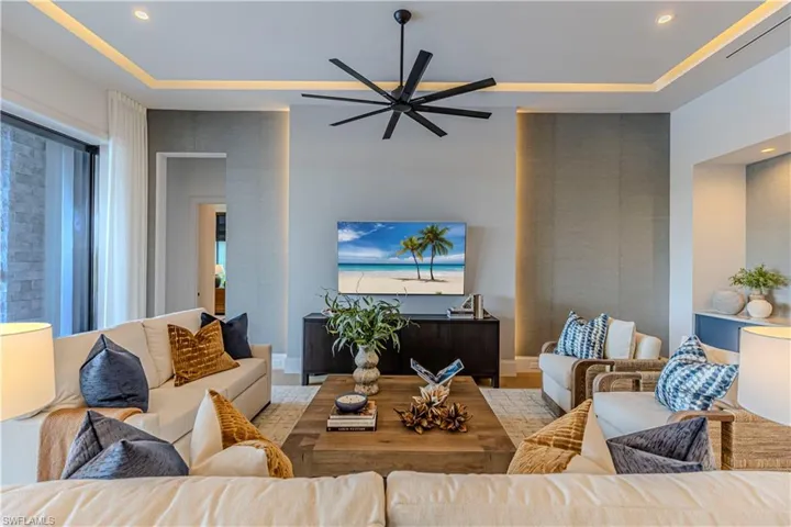 6708 Newport Rd, Naples Fl 34109