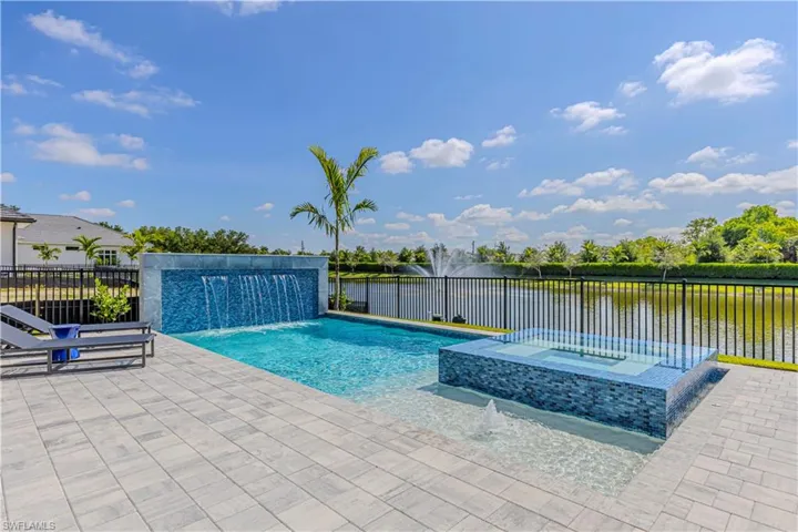 6708 Newport Rd, Naples Fl 34109