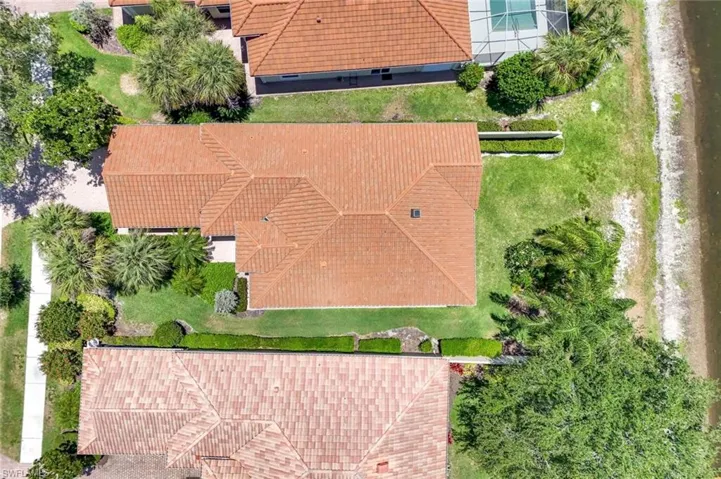 Aerial view of property and surrounding area