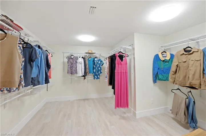 2316 Gulf Shore Blvd N 411, Naples, Florida 34103