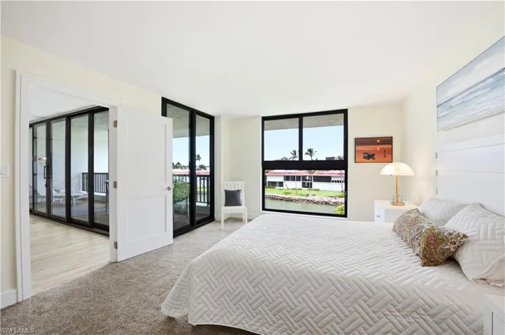 2316 Gulf Shore Blvd N 411, Naples, Florida 34103