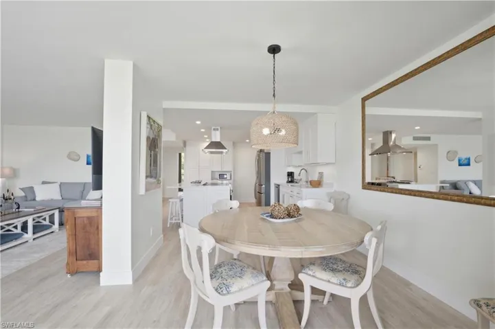 2316 Gulf Shore Blvd N 411, Naples, Florida 34103